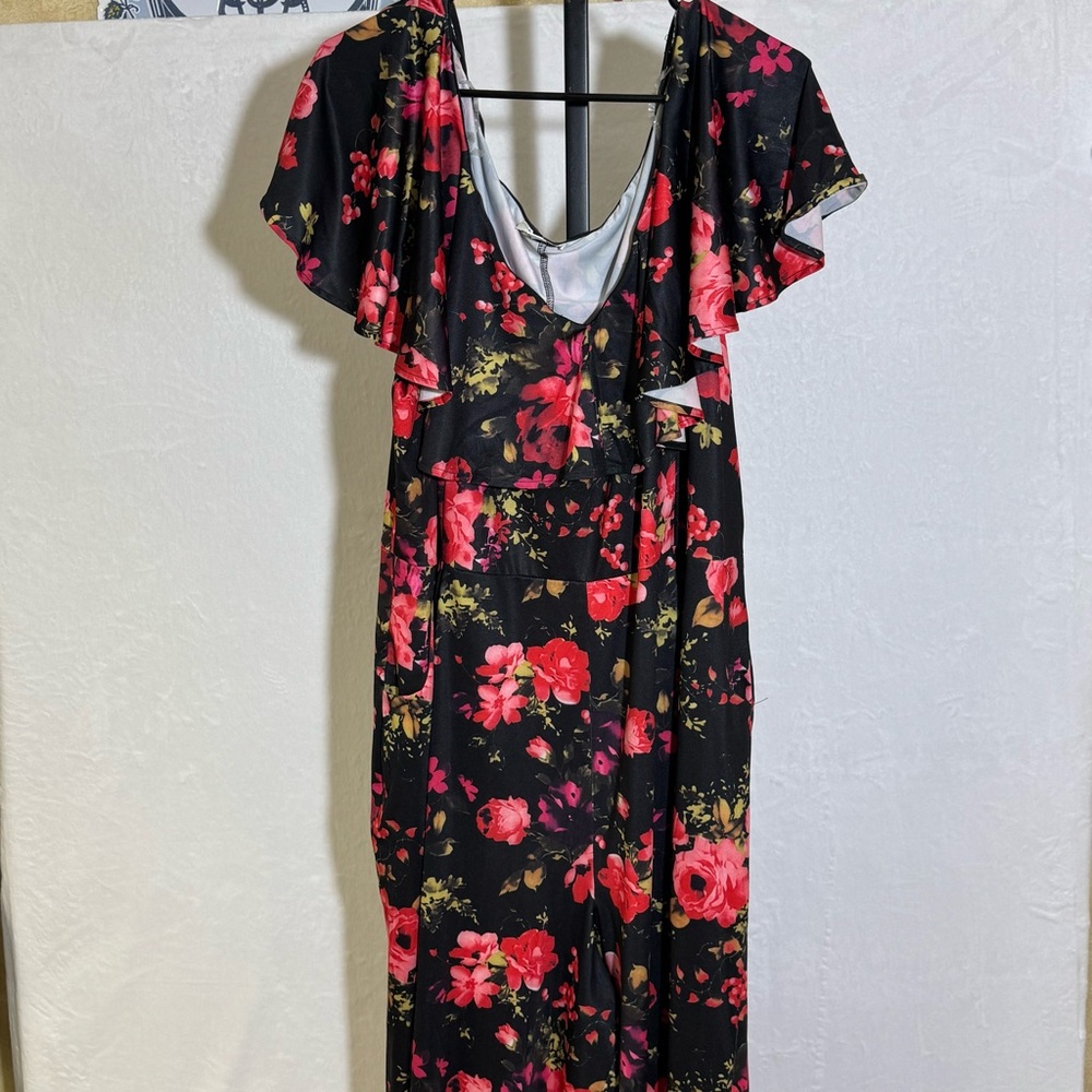 Stunning Black Floral 5X Jumpsuit with Flutter Sleeves